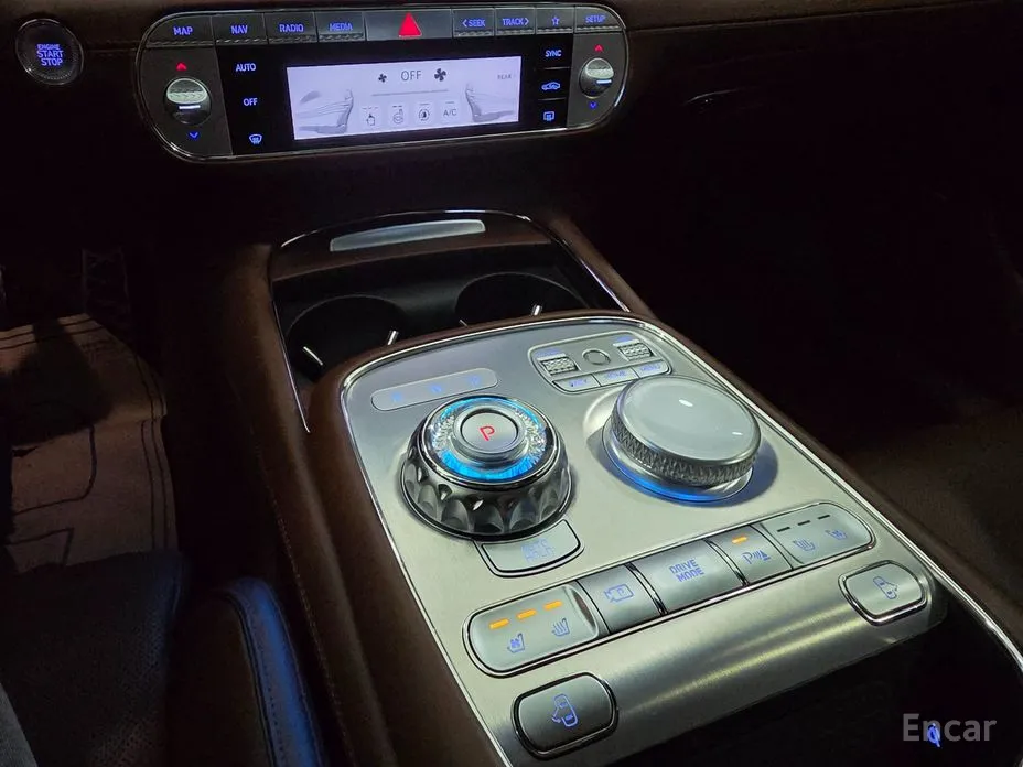 Фото 14 - Genesis G90