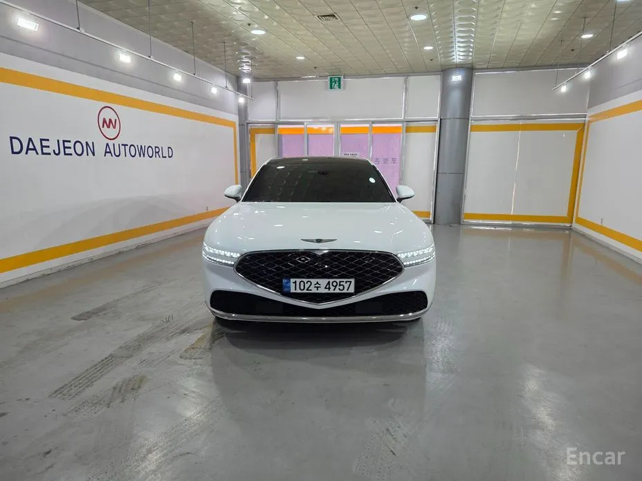 Фото 8 - Genesis G90