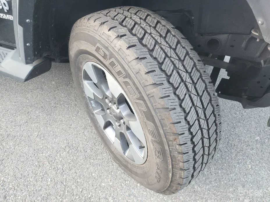 Фото 10 - Jeep Wrangler