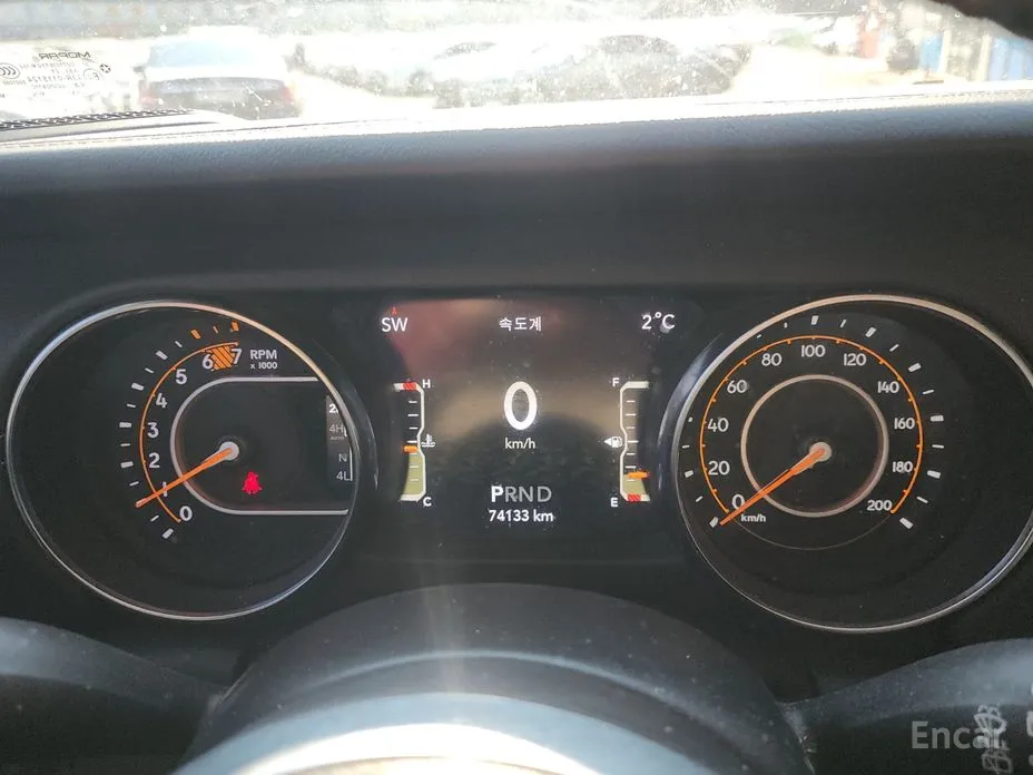 Фото 5 - Jeep Wrangler