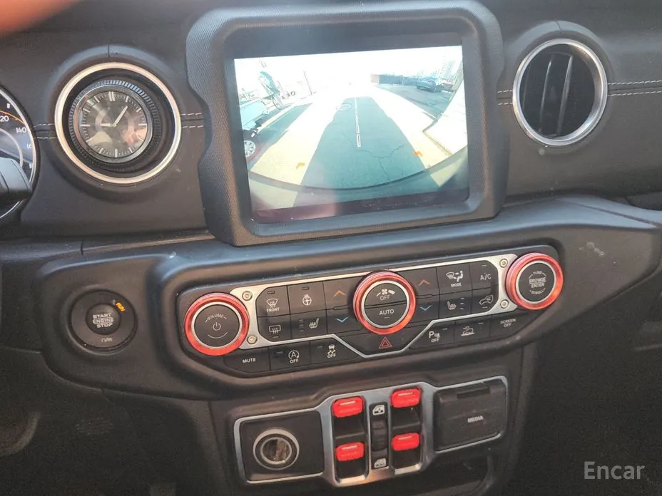 Фото 6 - Jeep Wrangler