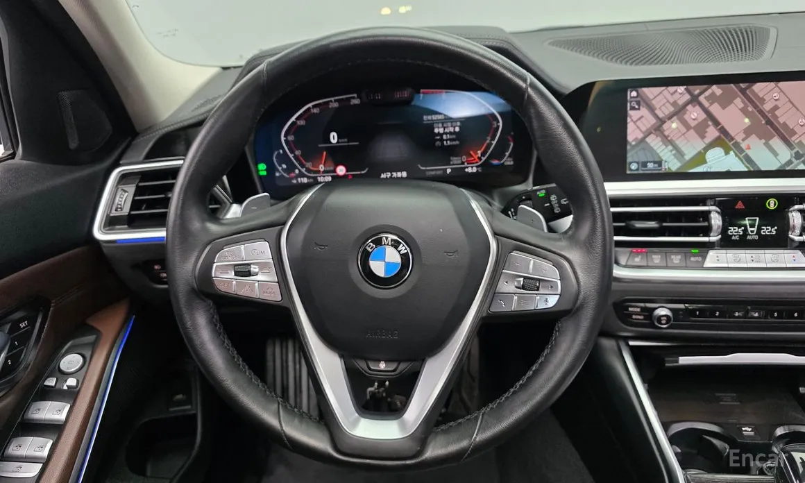 Photo 13 - BMW 3 Series