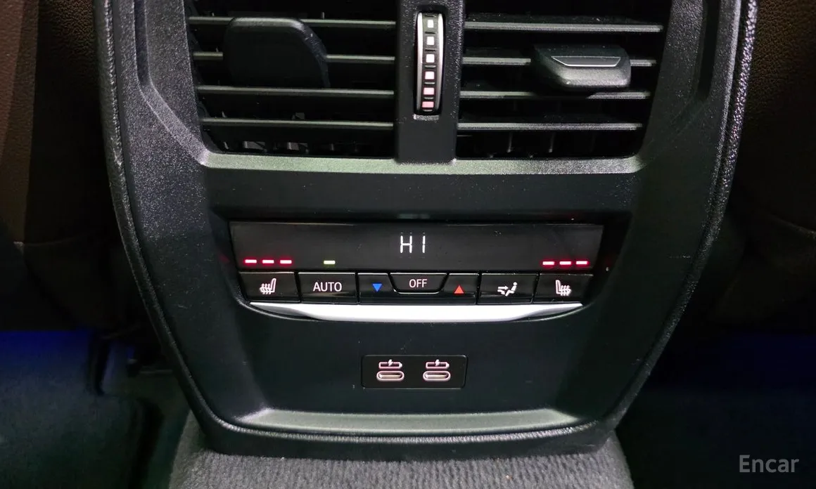 Photo 17 - BMW 3 Series