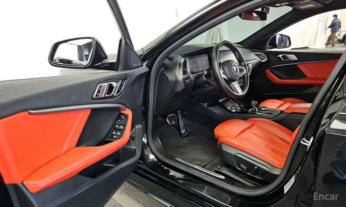 Фото 10 - BMW 1 Series