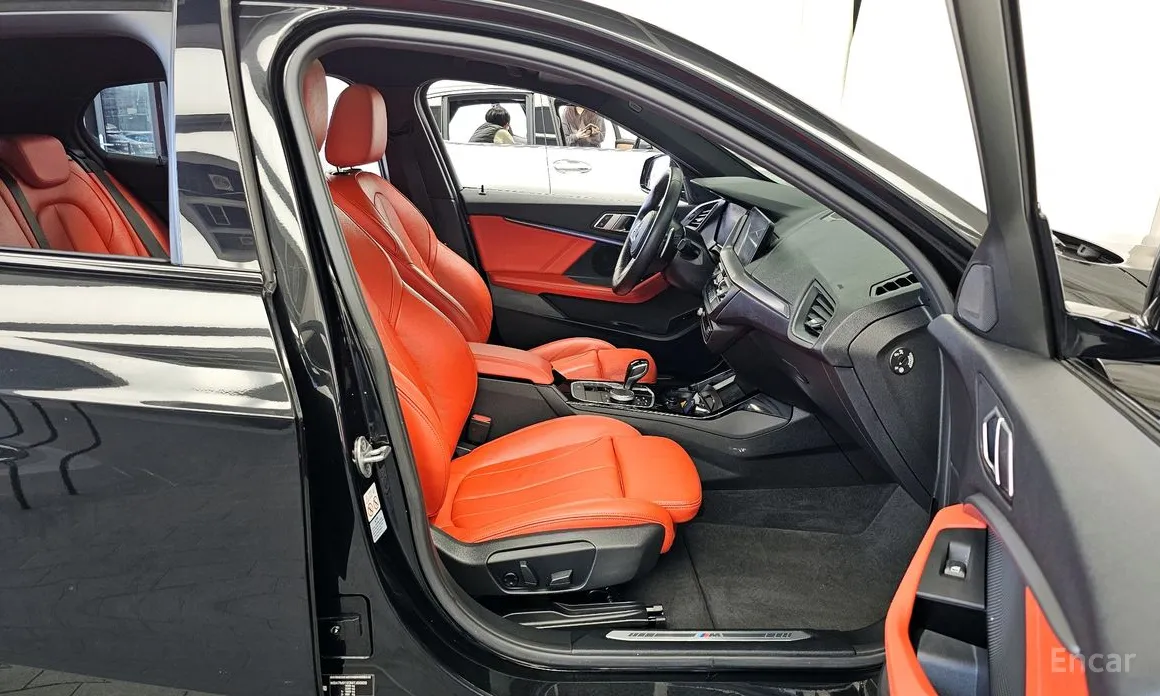 Фото 11 - BMW 1 Series