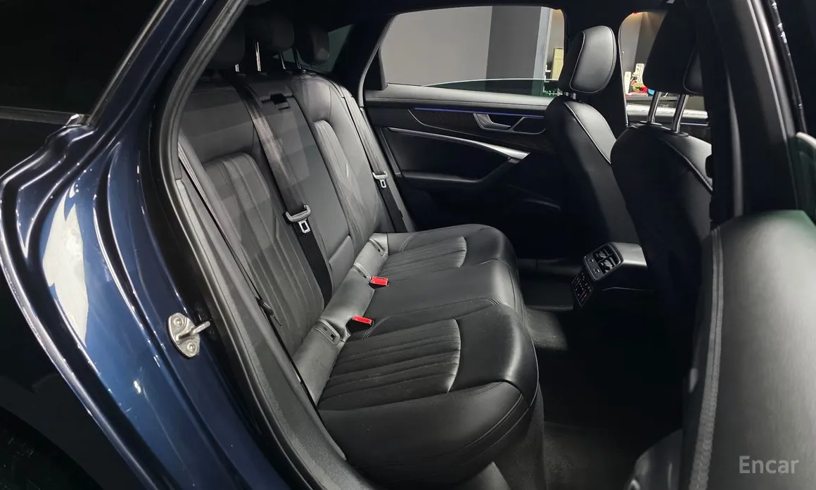 Фото 12 - Audi A6