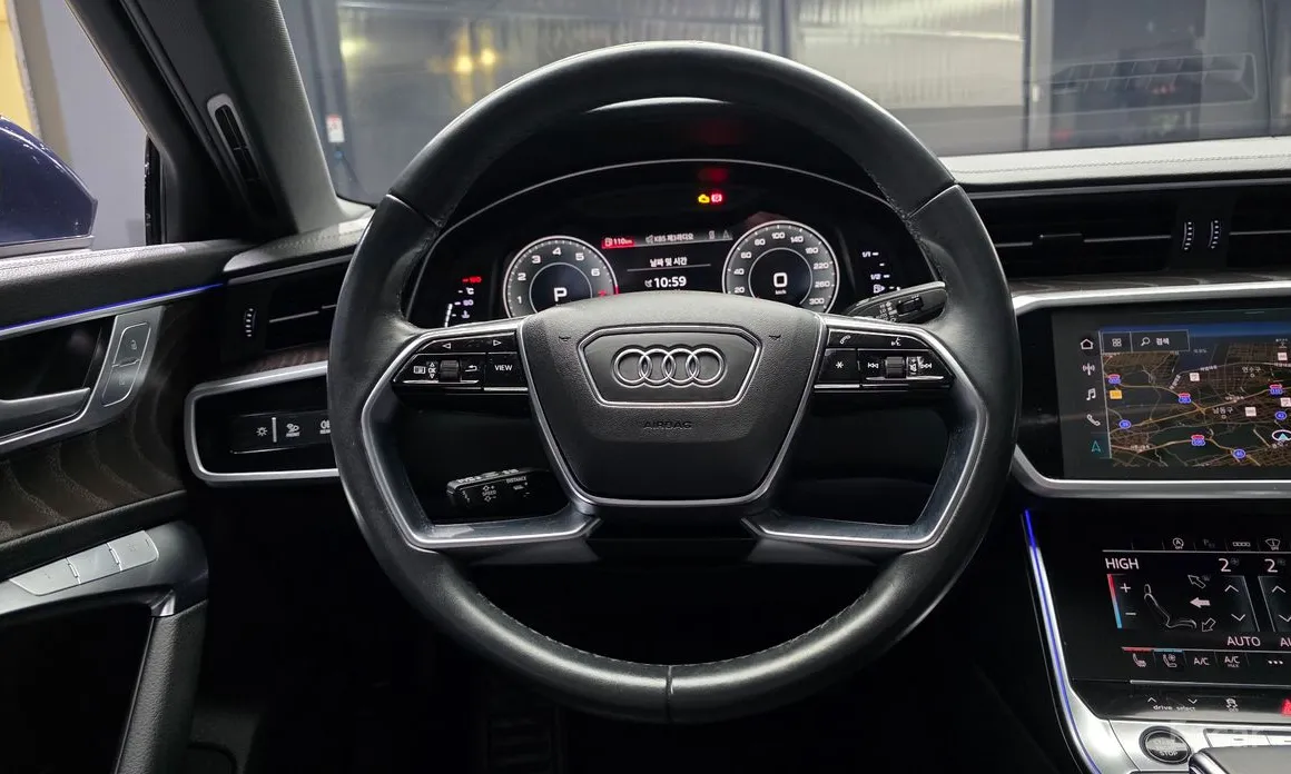 Фото 13 - Audi A6