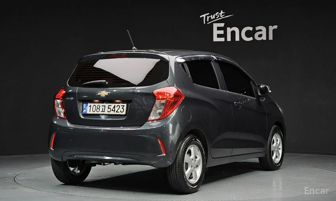 Фото 2 - Chevrolet Spark