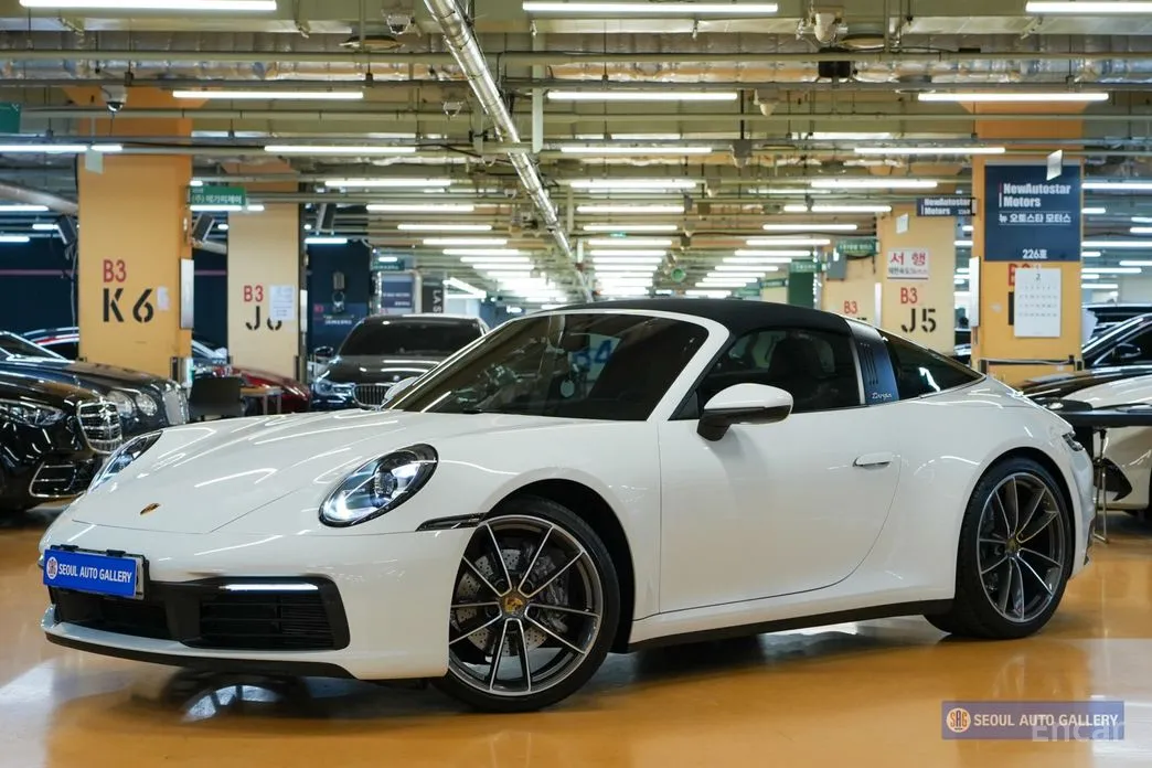 Фото 1 - Porsche 911