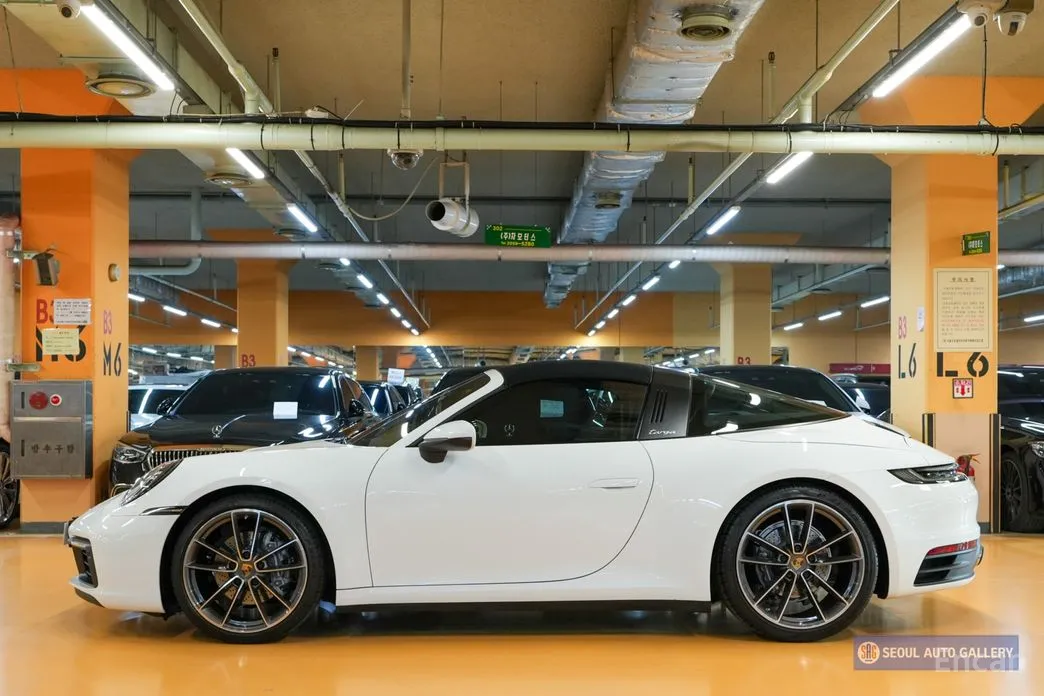 Фото 4 - Porsche 911