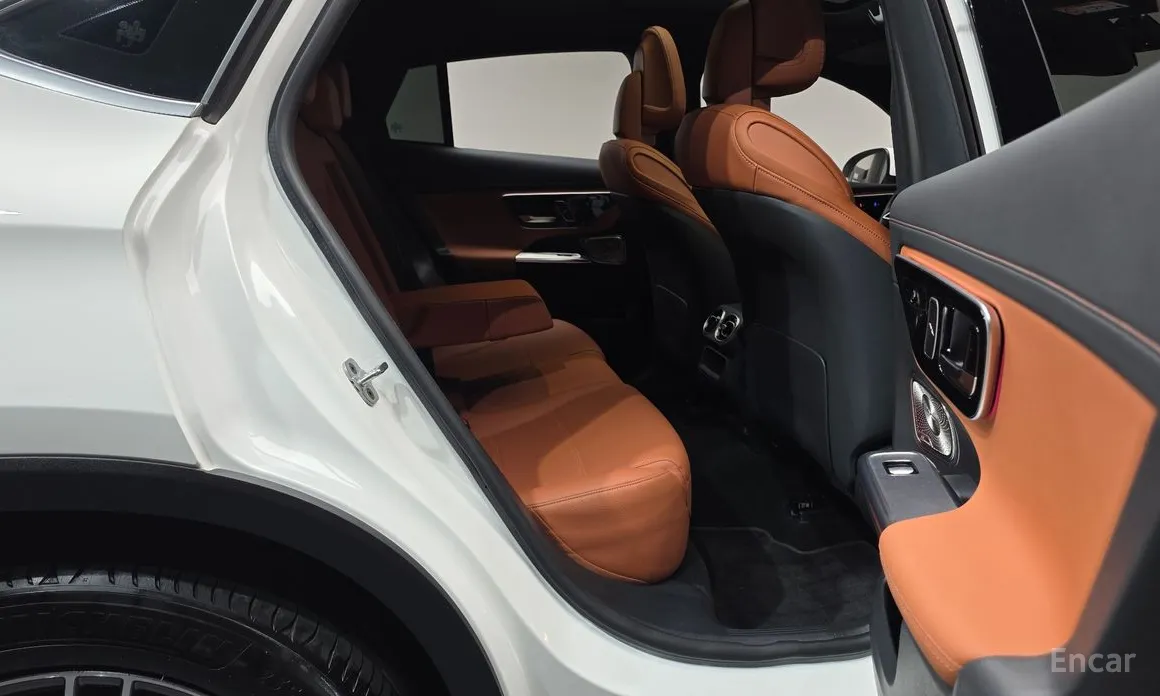 Фото 12 - Mercedes-Benz GLC-Class