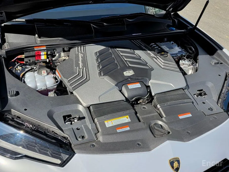 Фото 6 - Lamborghini Urus