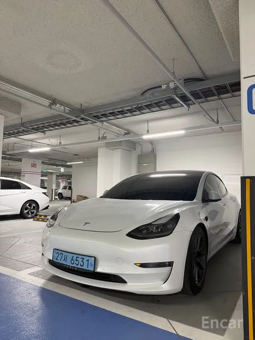 Фото 3 - Tesla Model 3