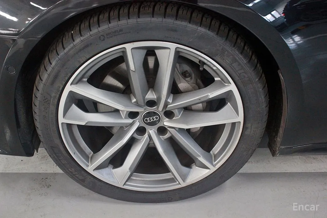 Фото 5 - Audi A7