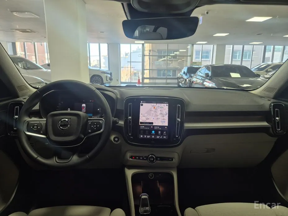 Фото 7 - Volvo XC40