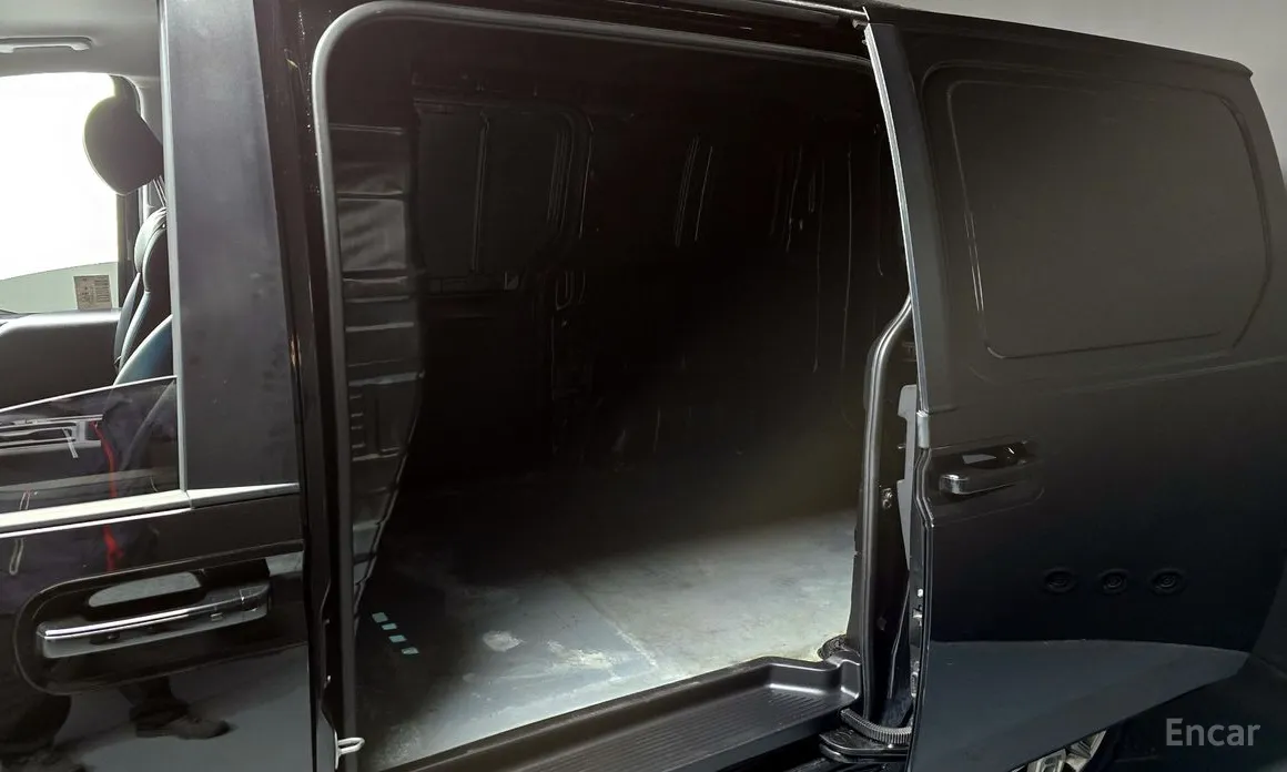 Фото 11 - Hyundai Staria