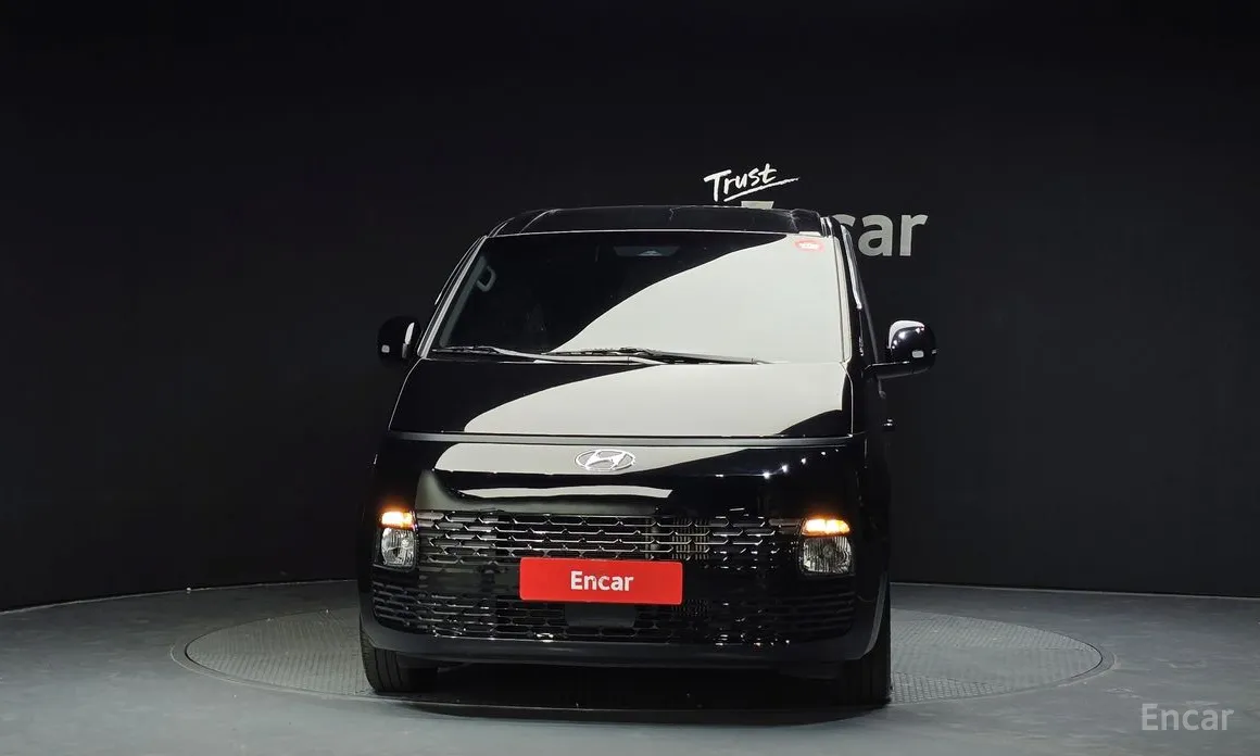 Фото 3 - Hyundai Staria