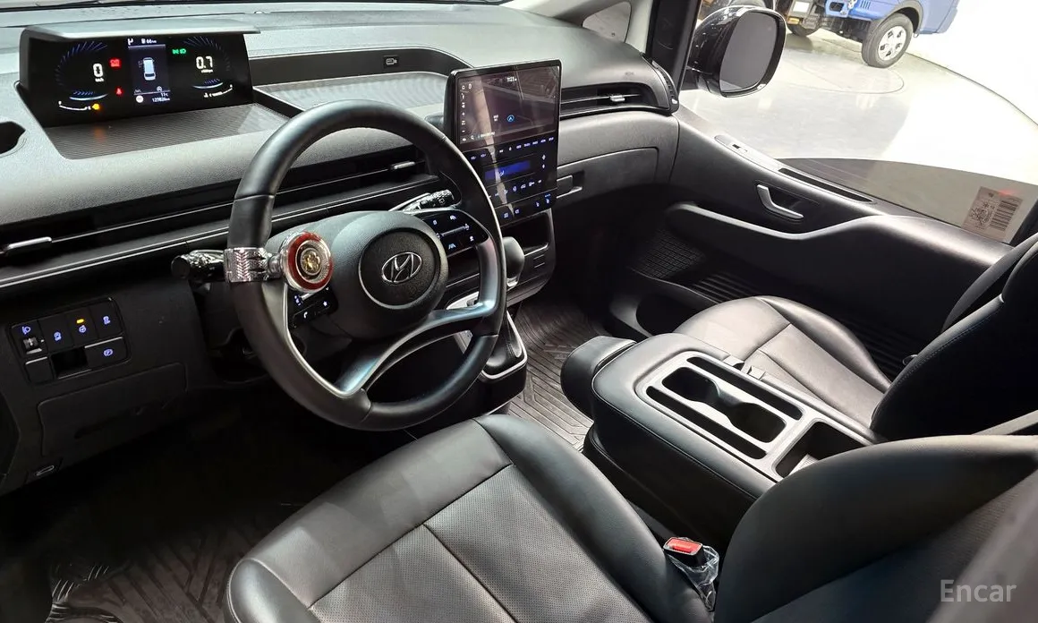 Фото 7 - Hyundai Staria