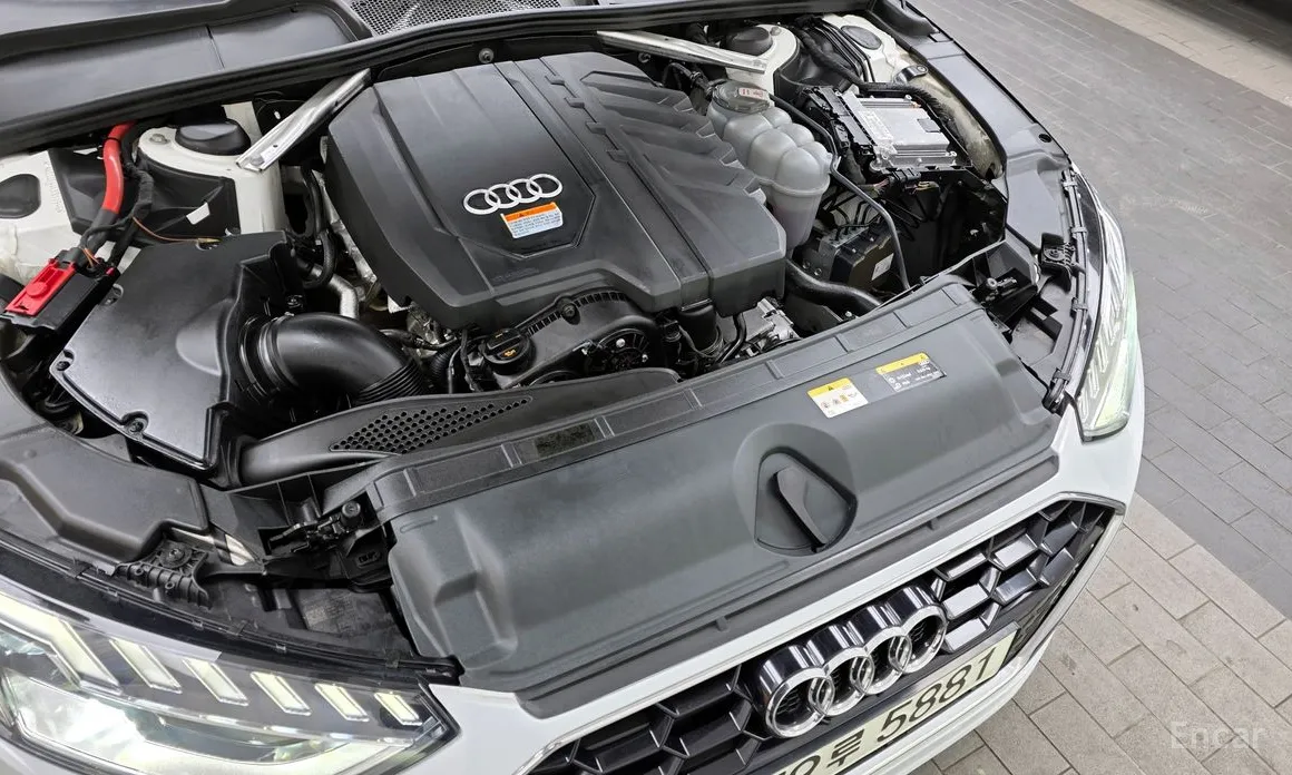 Фото 6 - Audi A4