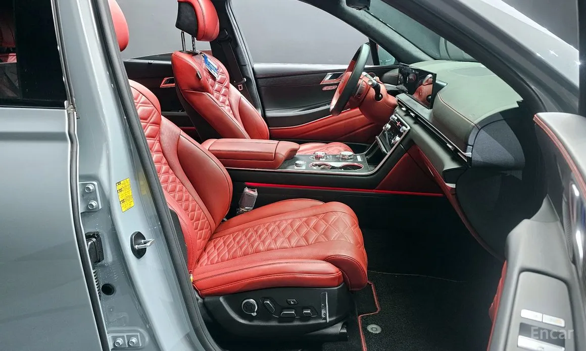 Фото 11 - Genesis GV80