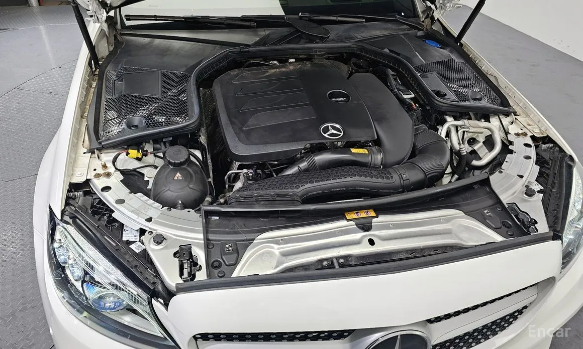 Фото 6 - Mercedes-Benz C-Class