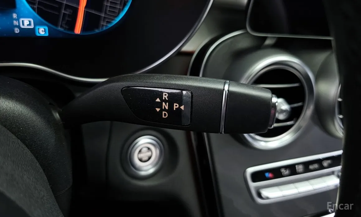 Фото 9 - Mercedes-Benz C-Class