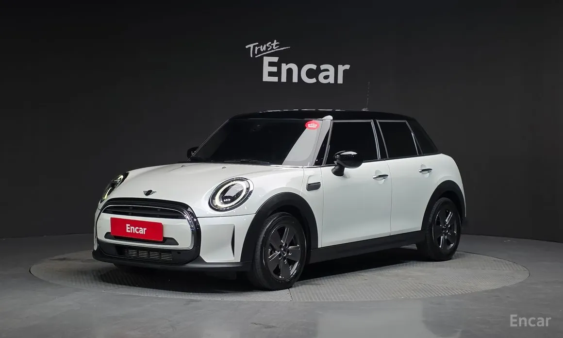 Фото 1 - Mini Cooper