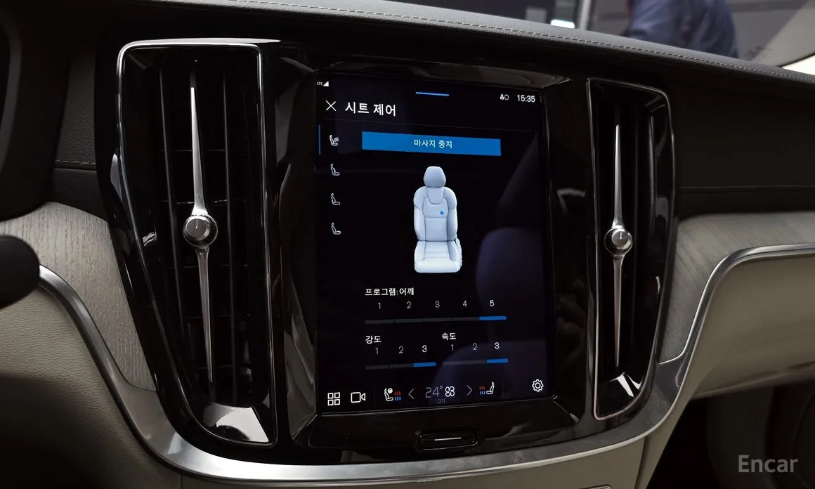 Фото 16 - Volvo S60