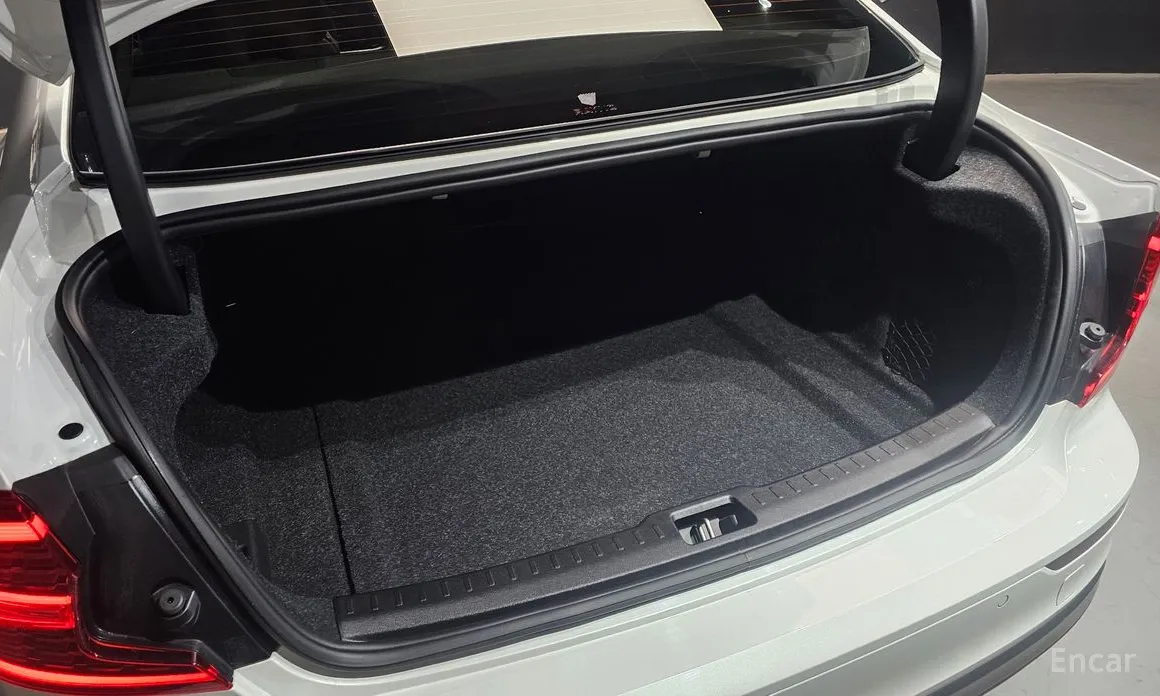 Фото 20 - Volvo S60