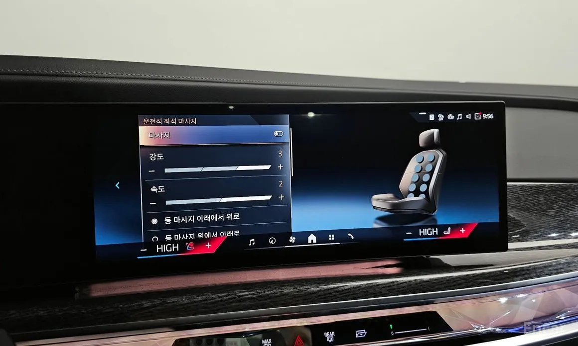 Фото 15 - BMW 7 Series