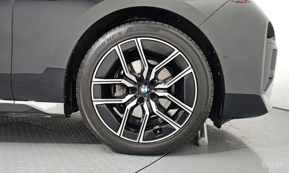 Фото 5 - BMW 7 Series