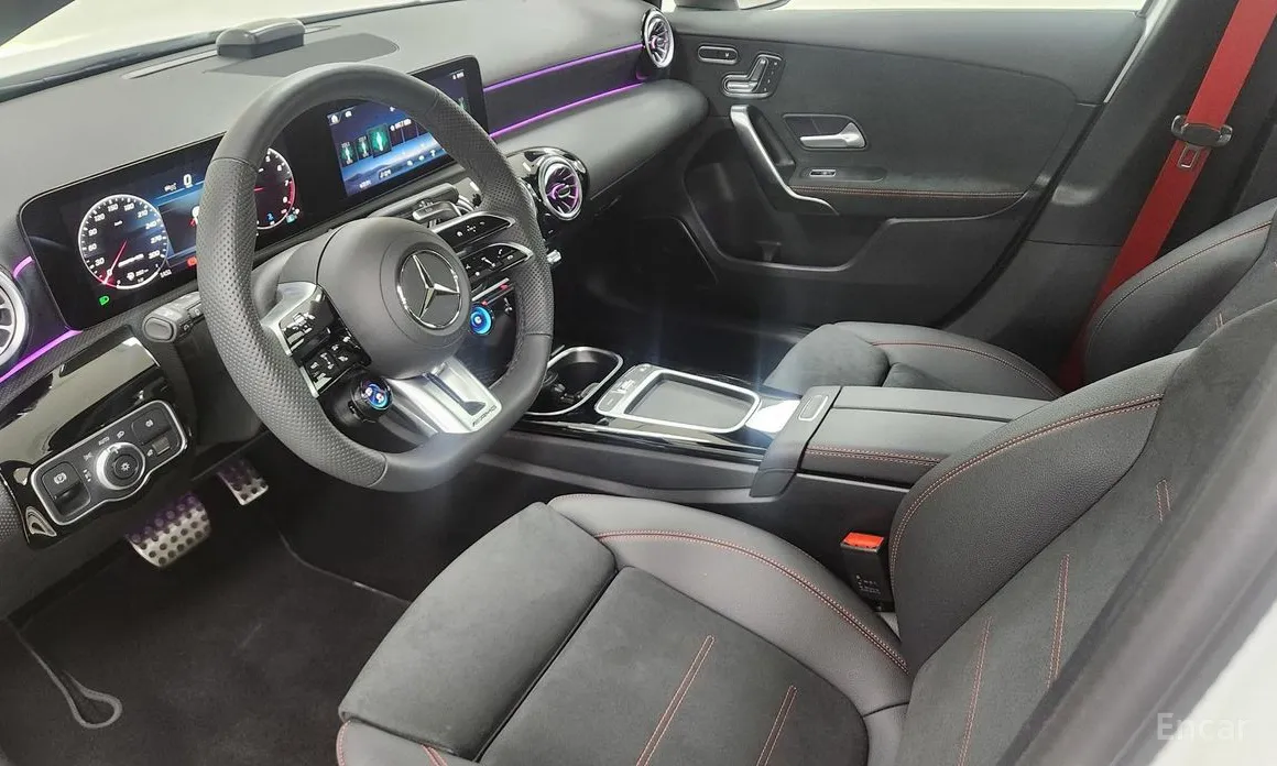 Фото 14 - Mercedes-Benz A-Class