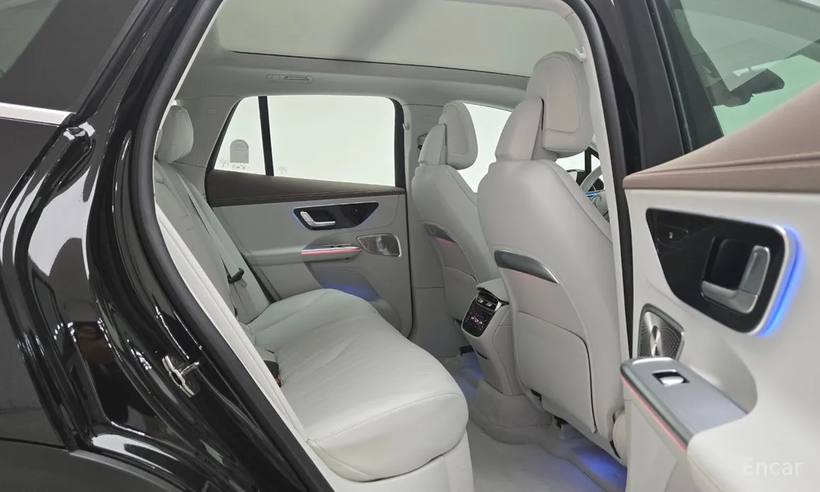 Фото 10 - Mercedes-Benz EQE