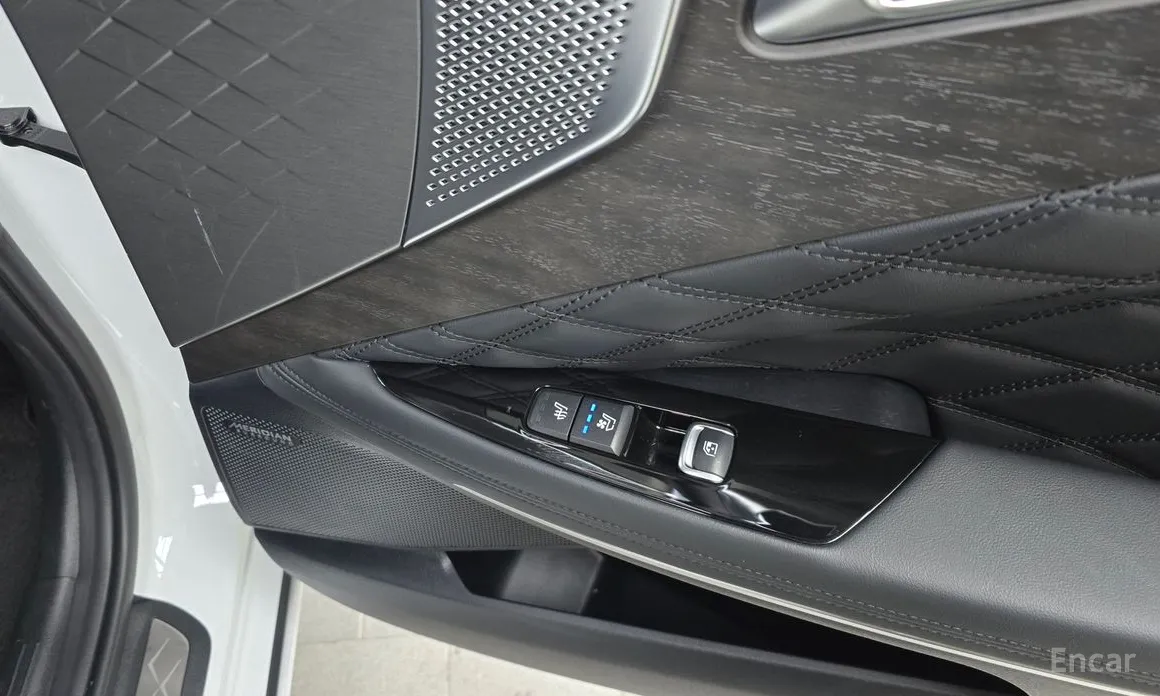 Фото 18 - Kia K8