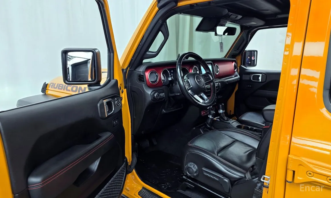 Фото 10 - Jeep Wrangler