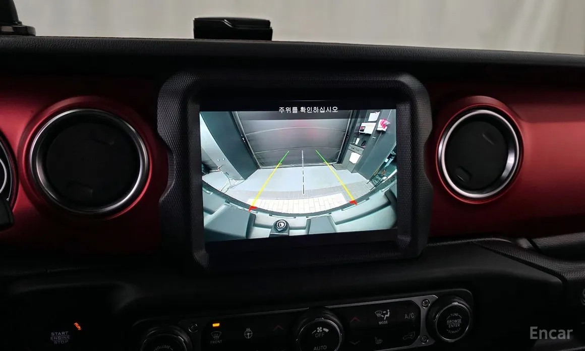 Фото 15 - Jeep Wrangler