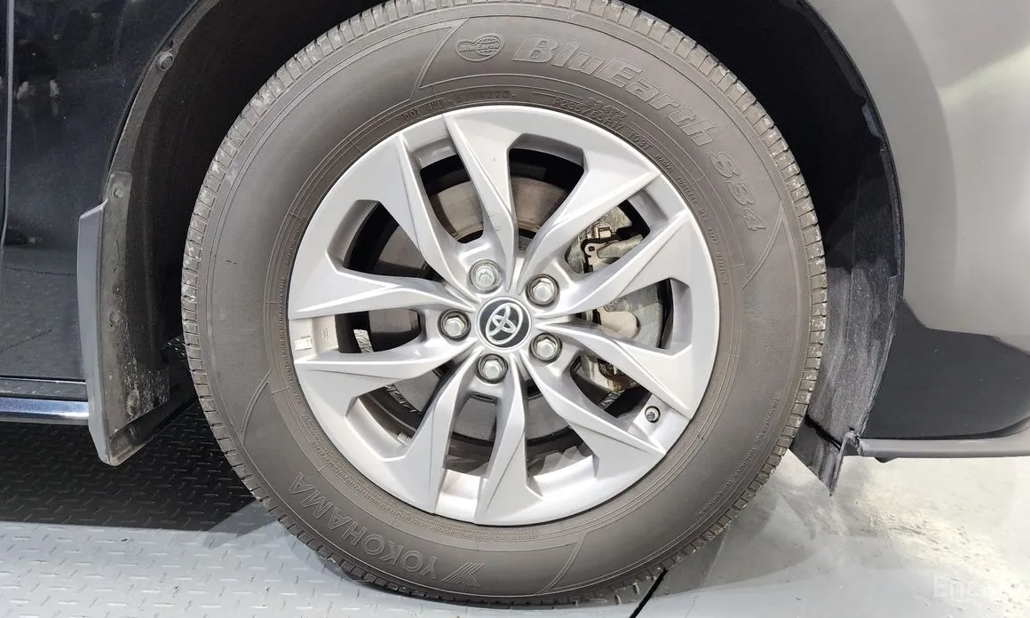 Фото 5 - Toyota Sienna