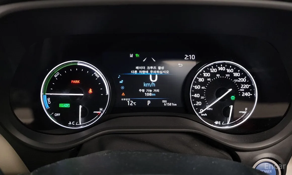 Фото 8 - Toyota Sienna