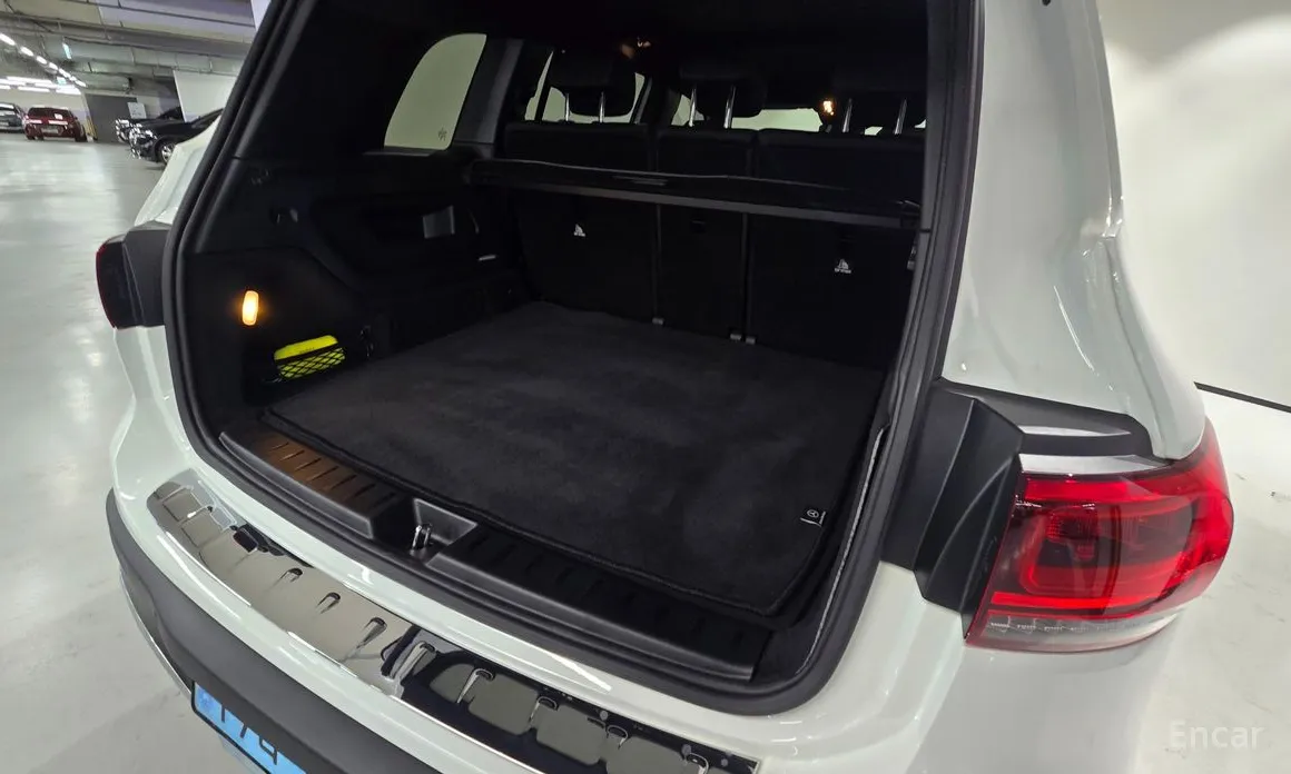 Фото 10 - Mercedes-Benz EQB