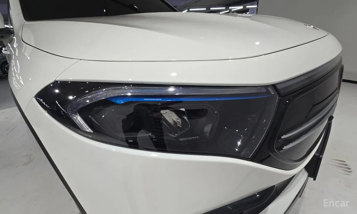 Фото 12 - Mercedes-Benz EQB