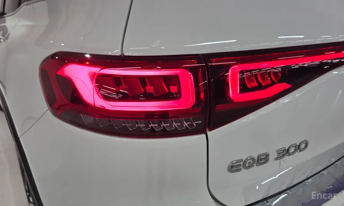 Фото 13 - Mercedes-Benz EQB