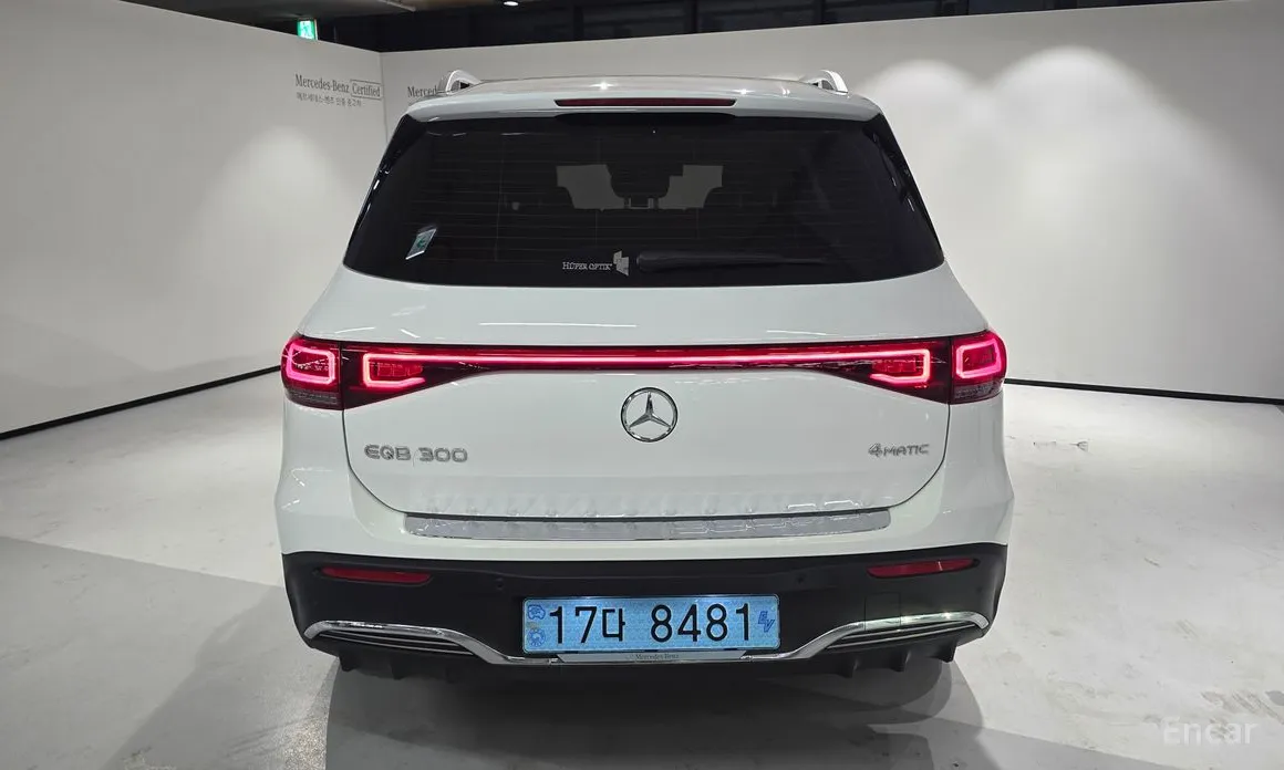 Фото 7 - Mercedes-Benz EQB