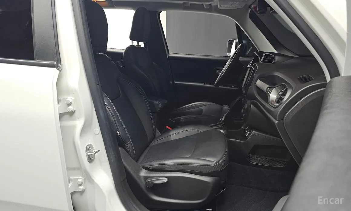 Фото 10 - Jeep Renegade