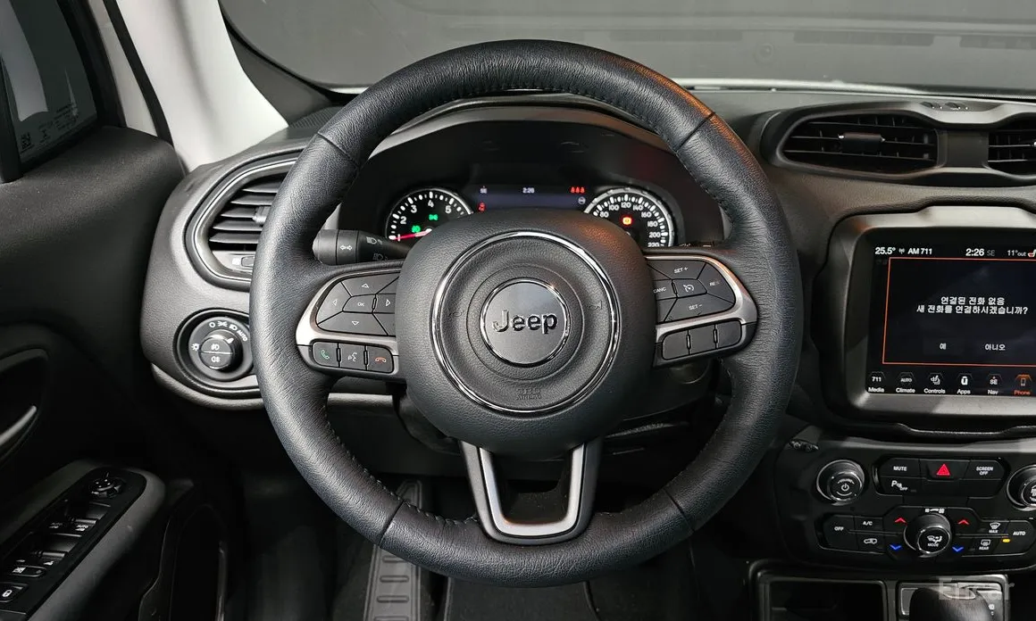 Фото 13 - Jeep Renegade