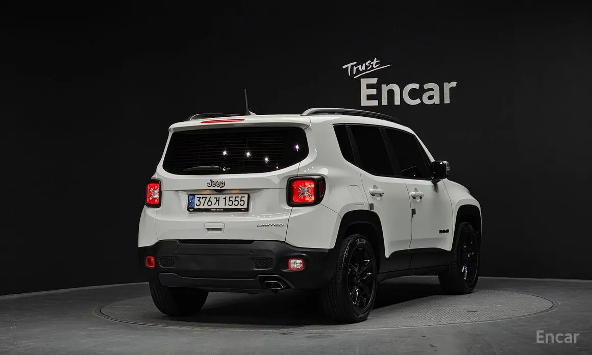 Фото 2 - Jeep Renegade