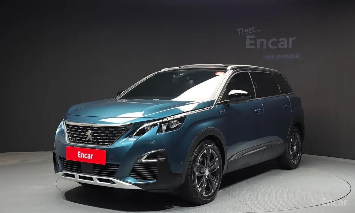 Фото 1 - Peugeot 5008