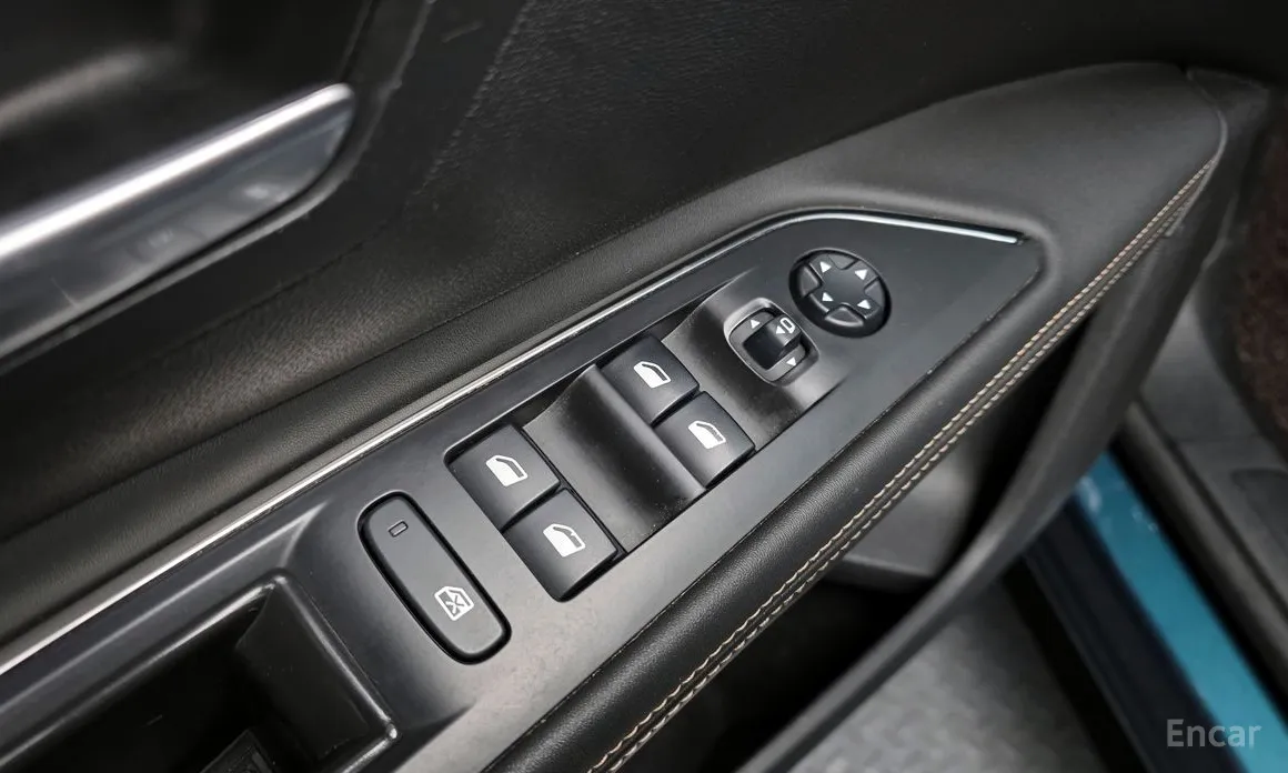 Фото 14 - Peugeot 5008