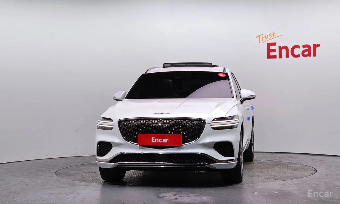 Фото 3 - Genesis GV70