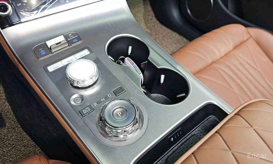 Фото 9 - Genesis GV70