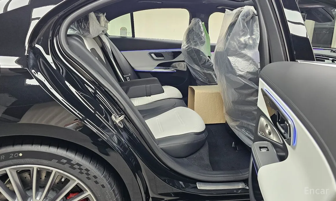 Фото 12 - Mercedes-Benz E-Class